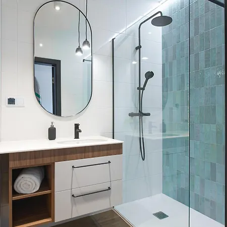 365pam - Hawaje Przy Plazy - Parking W Cenie * Poland